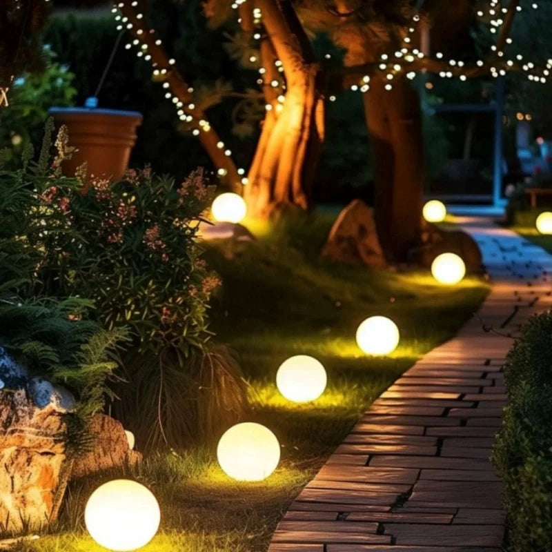 Lagoz | Spherical Garden Light