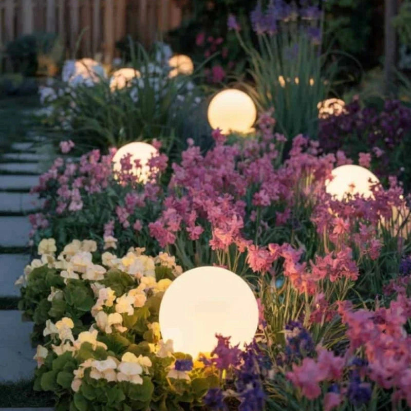 Lagoz | Spherical Garden Light