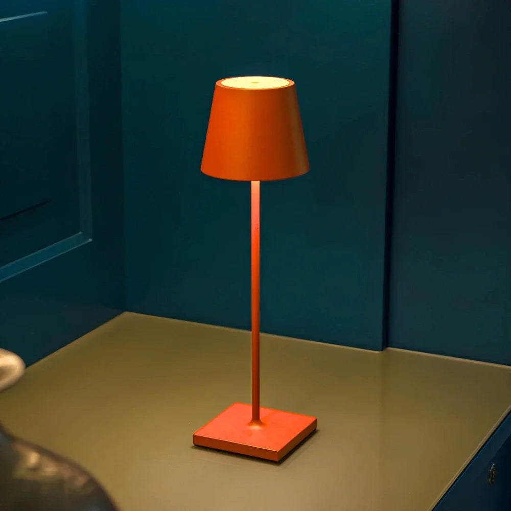 Lagoz | Dimmable Tall Table Lamp