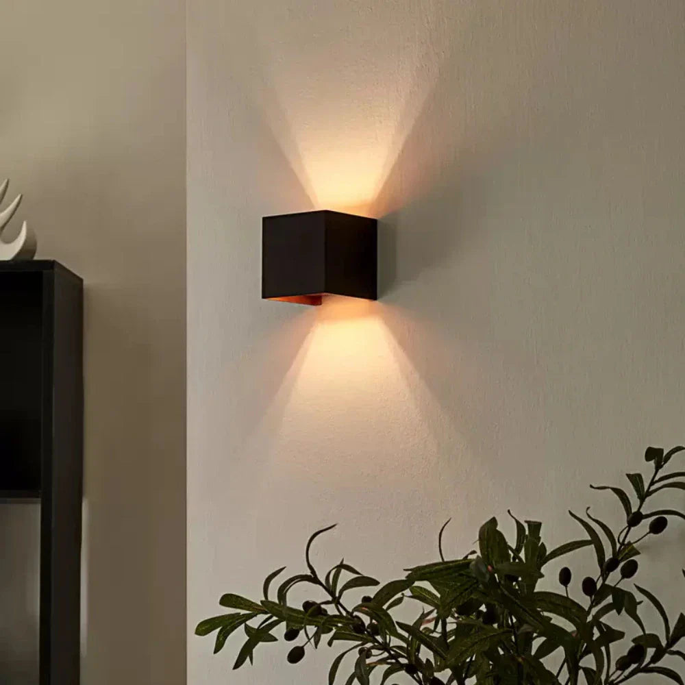 Lagoz Ease | Adjustable Wall Light