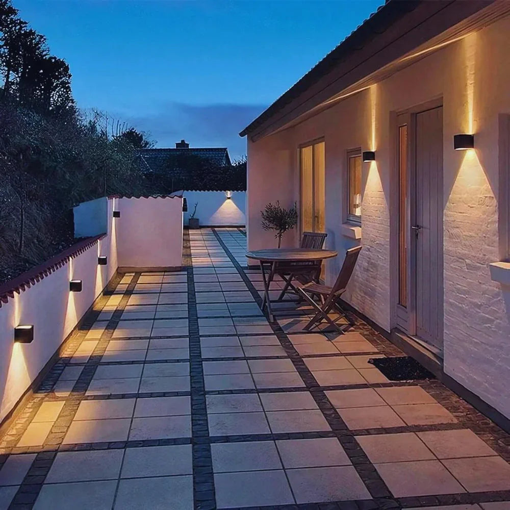 Lagoz Ease | Adjustable Wall Light