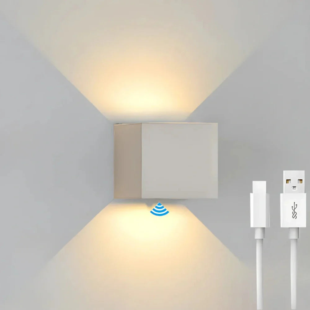 Lagoz Ease | Adjustable Wall Light