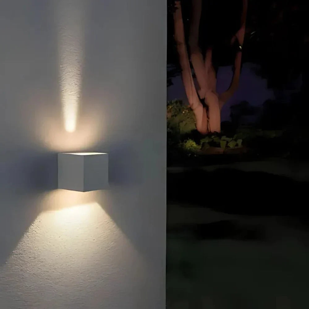 Lagoz Ease | Adjustable Wall Light