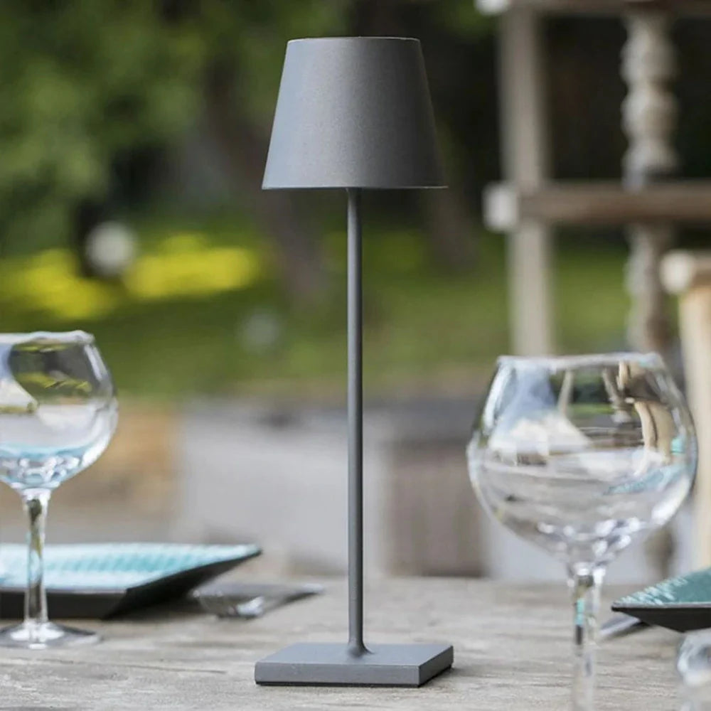 Lagoz | Dimmable Tall Table Lamp