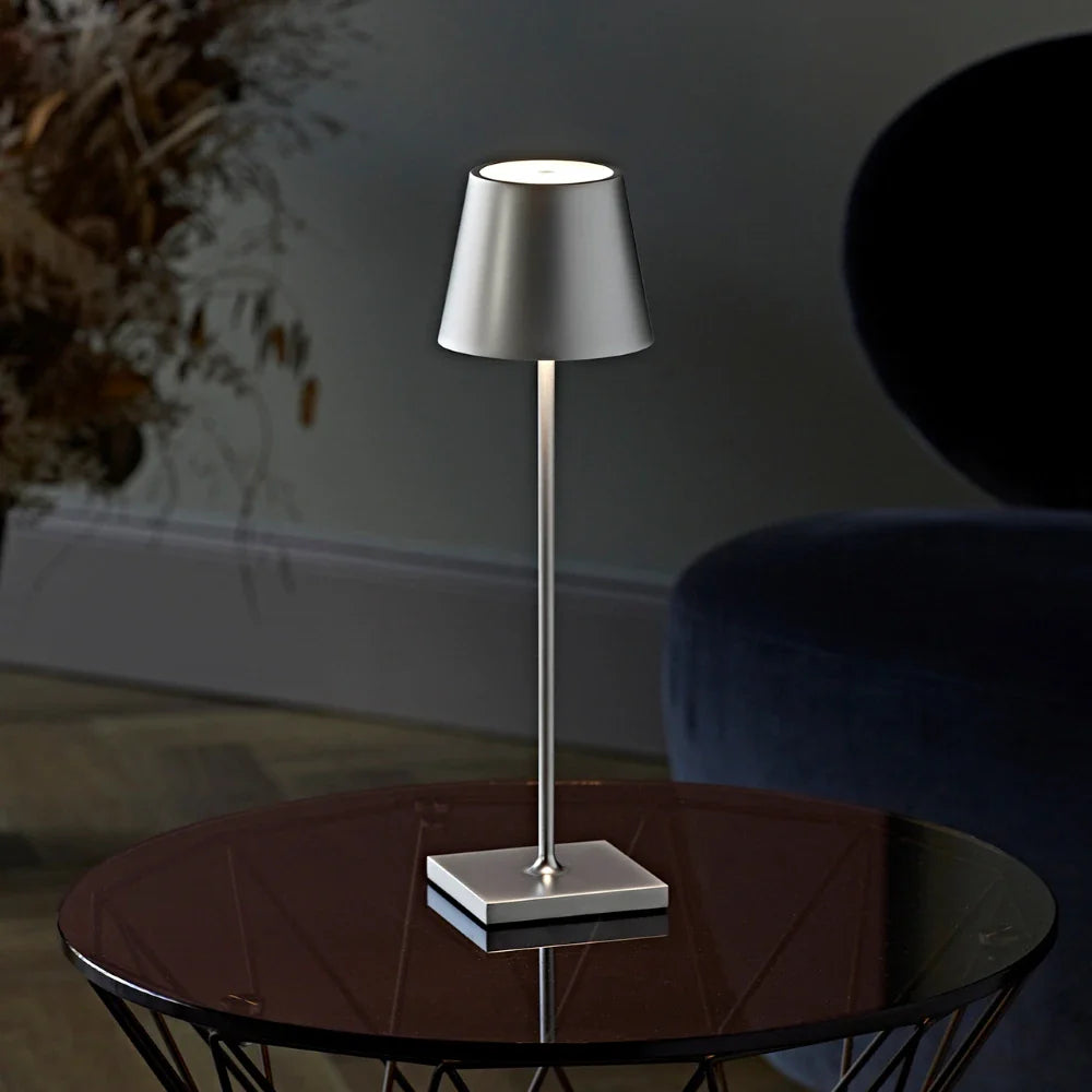 Lagoz | Dimmable Tall Table Lamp