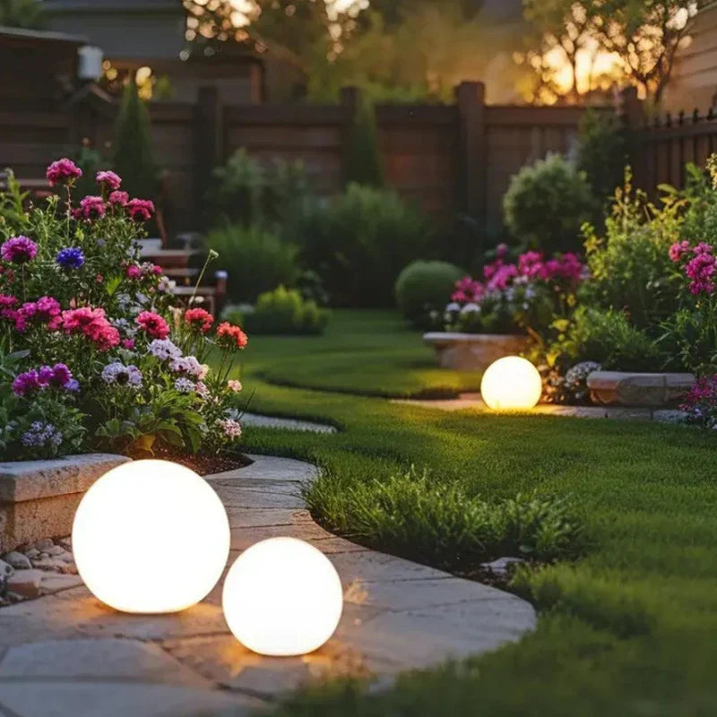 Lagoz | Spherical Garden Light