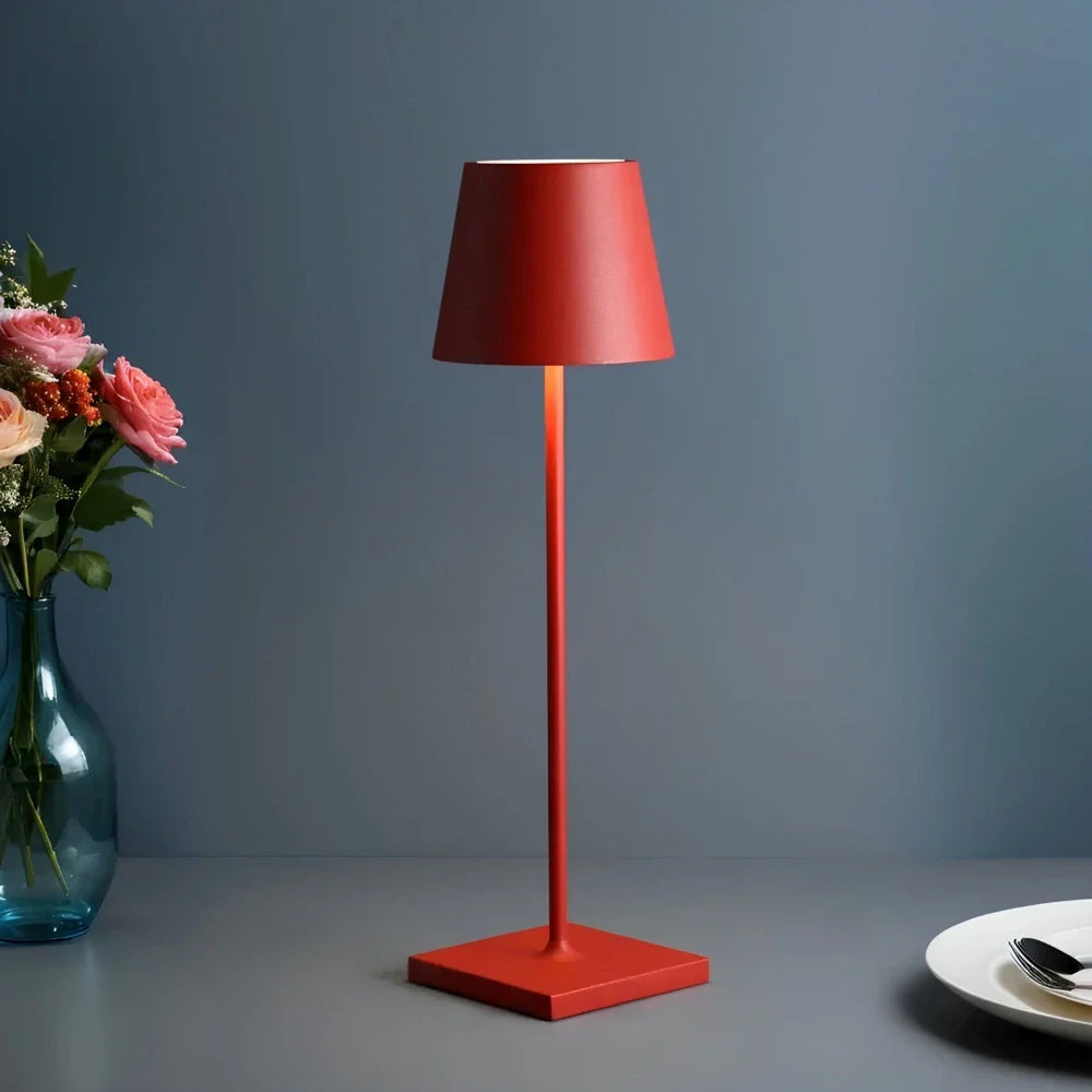 Lagoz | Dimmable Tall Table Lamp